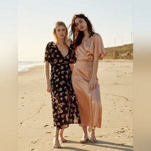 MSRP $248 Whimsy and Row Lola Floral Wrap Dress Sz Small